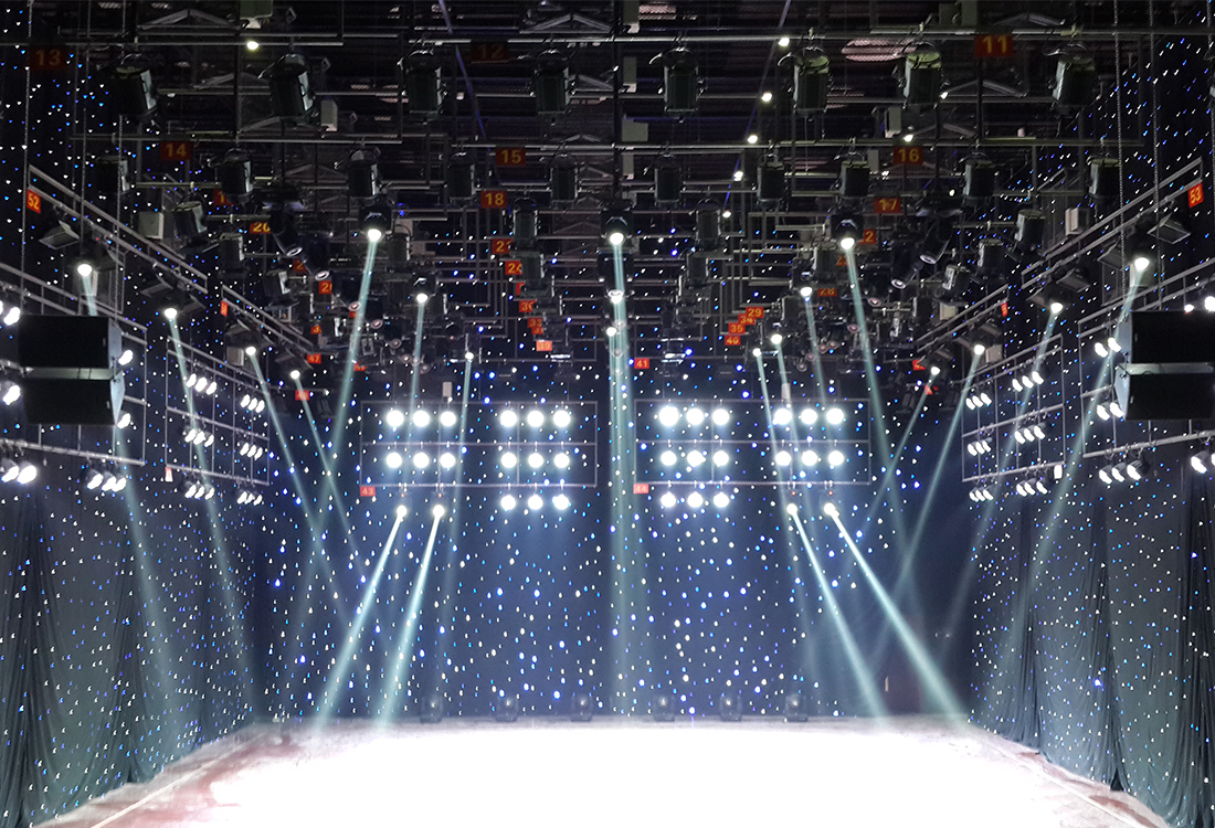 修水寧河大劇院演播廳